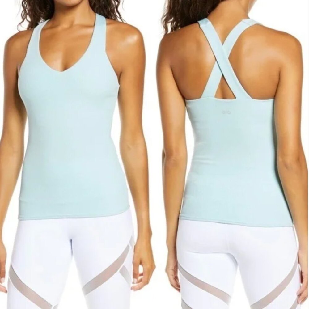 Alo Yoga Ribbed Elevate Tank with Built- in Bra; Size Small; Light Blue